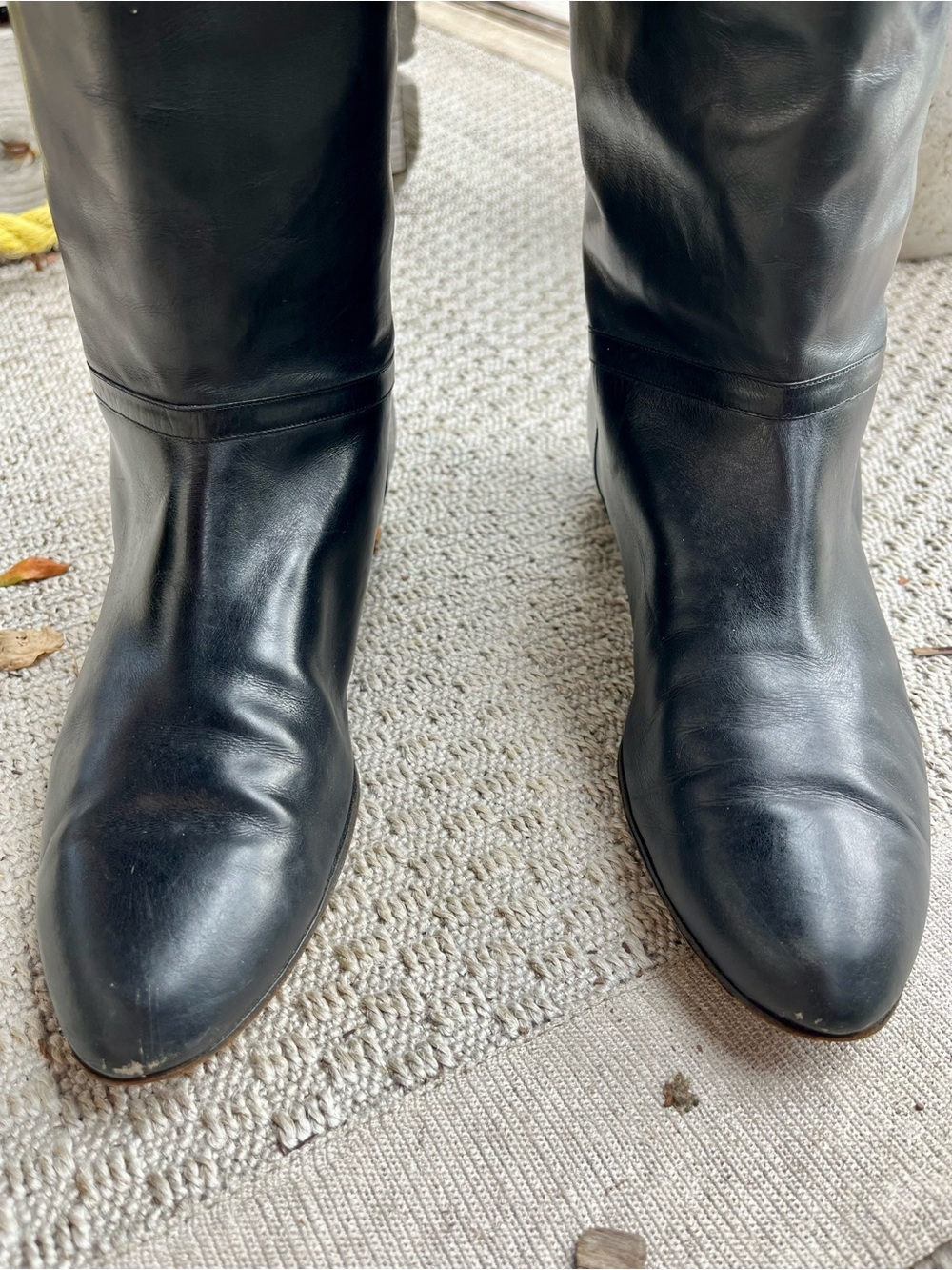 RARE VINTAGE COLE HAAN — HAND MADE IN ITALY 🇮🇹 Leather Knee High Boots - Picture 4 of 15